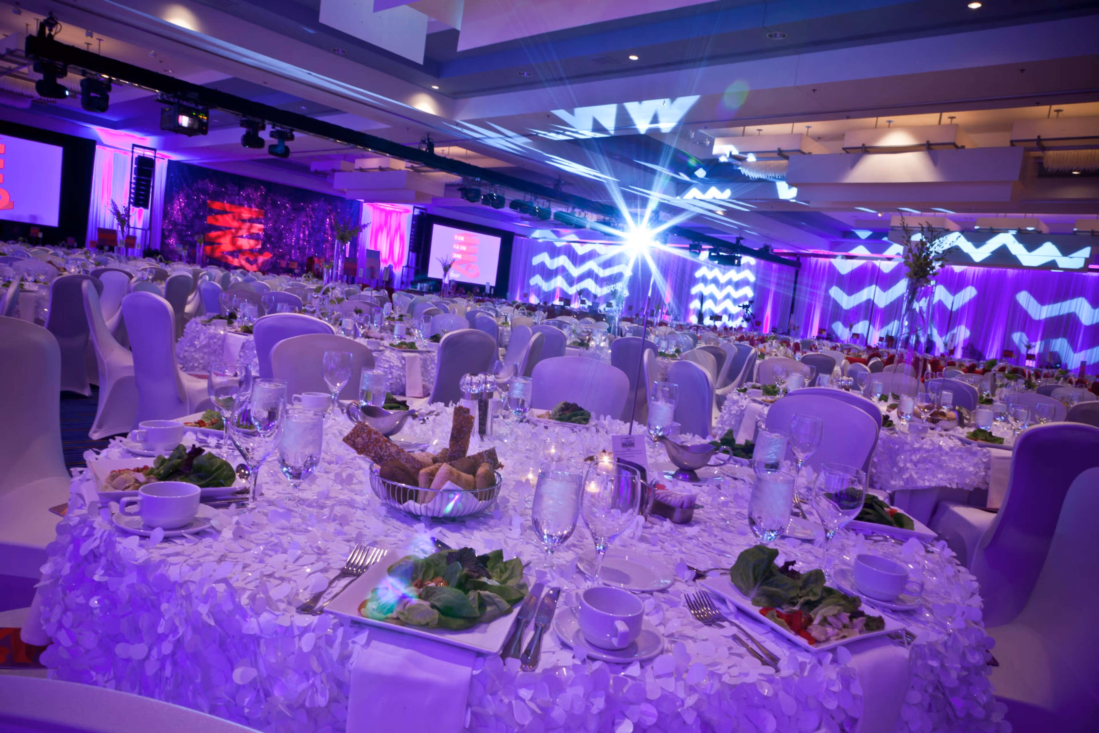 Minneapolis Marriott City Center hotel exterior downtown